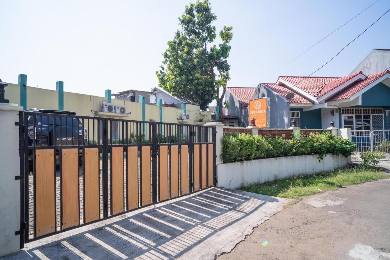 Koolkost Syariah Near Stasiun Rawa Buntu Hotel Tangerang Exterior photo