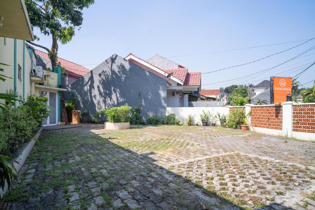 Koolkost Syariah Near Stasiun Rawa Buntu Hotel Tangerang Exterior photo