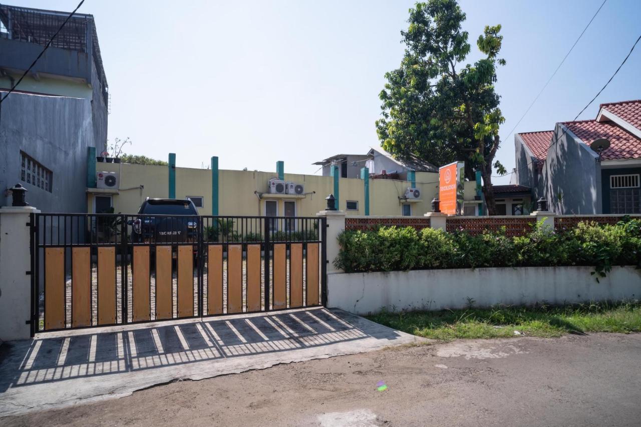 Koolkost Syariah Near Stasiun Rawa Buntu Hotel Tangerang Exterior photo